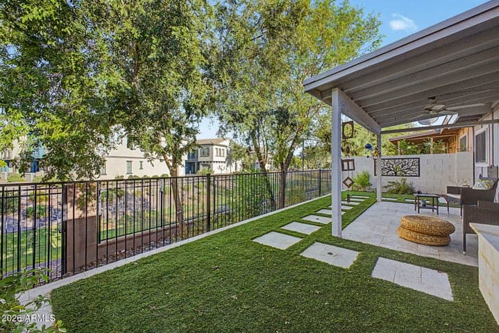5323 S MITCHELL Drive, Tempe, AZ