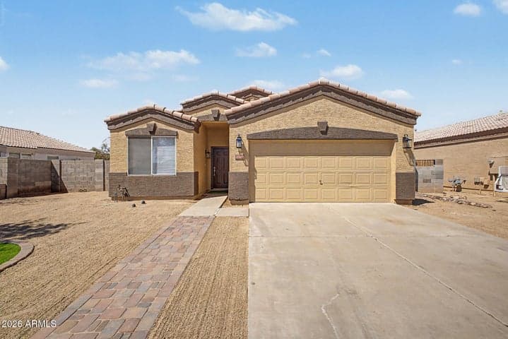 8706 W STANLEY A GOFF Drive, Tolleson, AZ