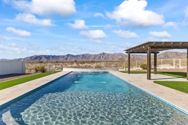 8424 N 194TH Drive, Waddell, AZ