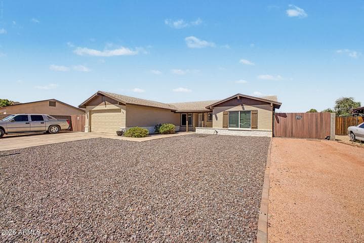 11210 N 52ND Avenue, Glendale, AZ
