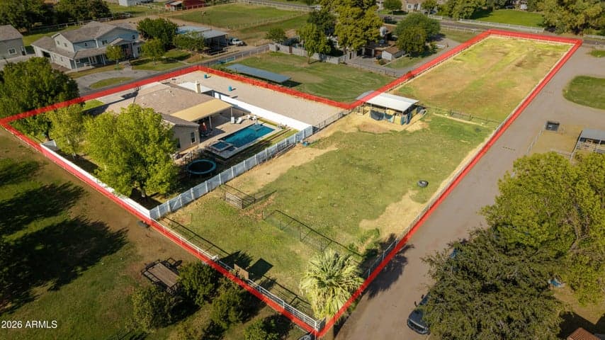 2233 E PARK Avenue, Gilbert, AZ