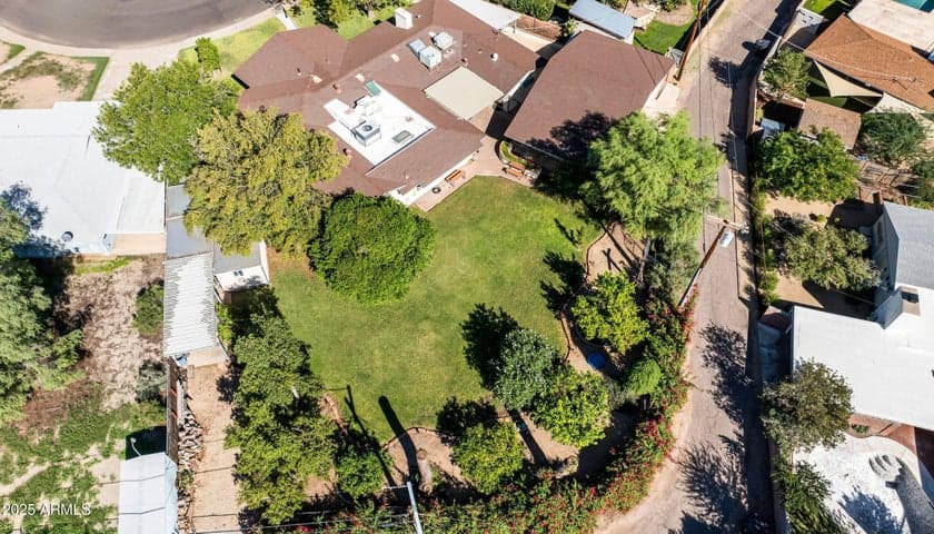 2047 W CAMBRIDGE Avenue, Phoenix, AZ