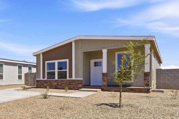 21728 W ROOSEVELT Avenue, Wittmann, AZ