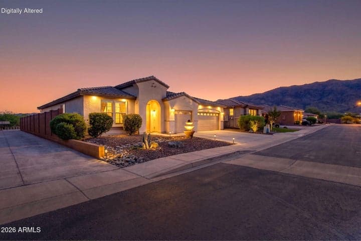 9613 S 23RD Drive, Phoenix, AZ