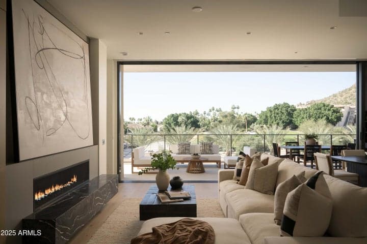 4849 N CAMELBACK RIDGE Drive #A309, Scottsdale, AZ