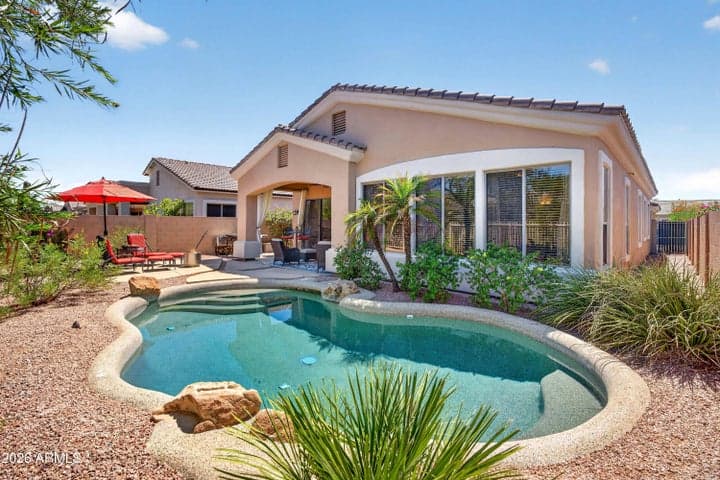 5016 E ROBIN Lane, Phoenix, AZ
