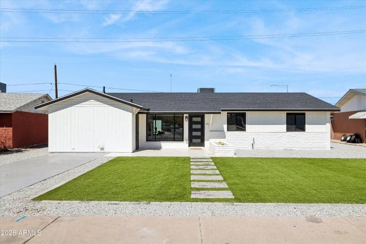 12240 N 26TH Drive, Phoenix, AZ