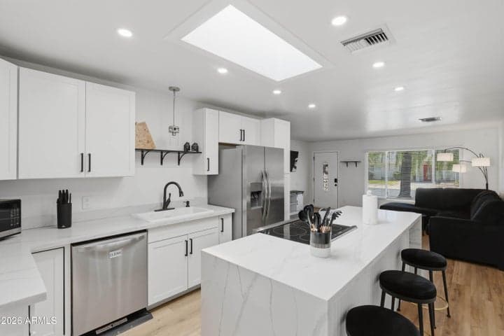 8536 E ROANOKE Avenue, Scottsdale, AZ