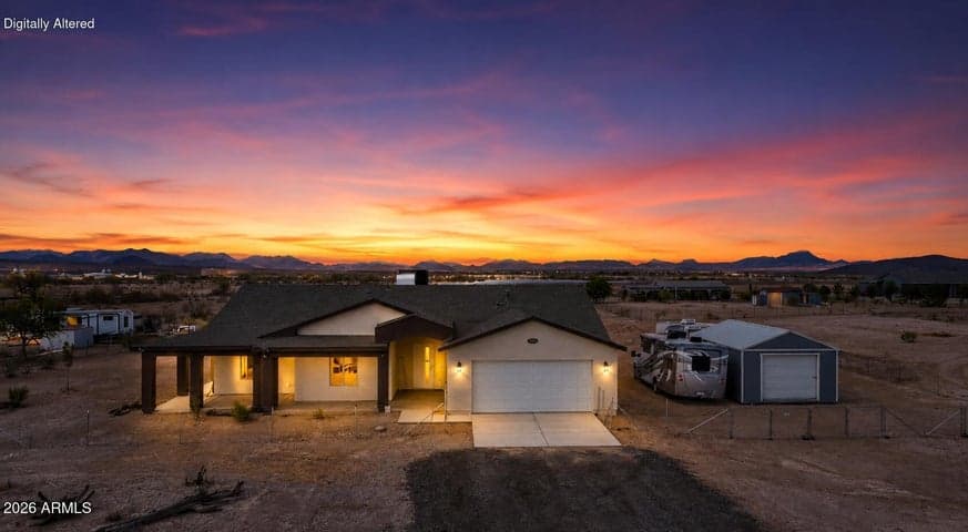 33201 W Siesta Way, Tonopah, AZ