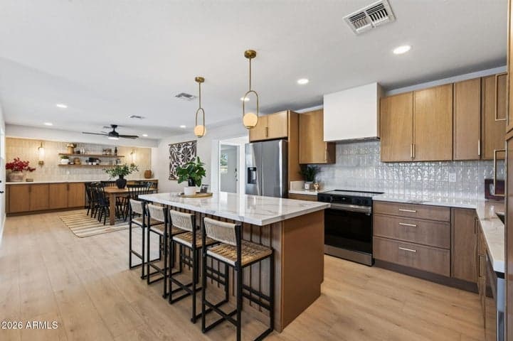 6807 E PORTLAND Street, Scottsdale, AZ