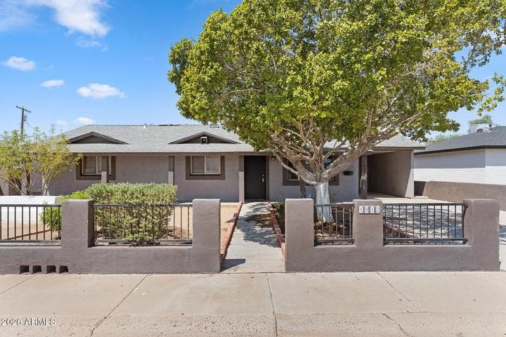 1012 S PRICE Road, Tempe, AZ