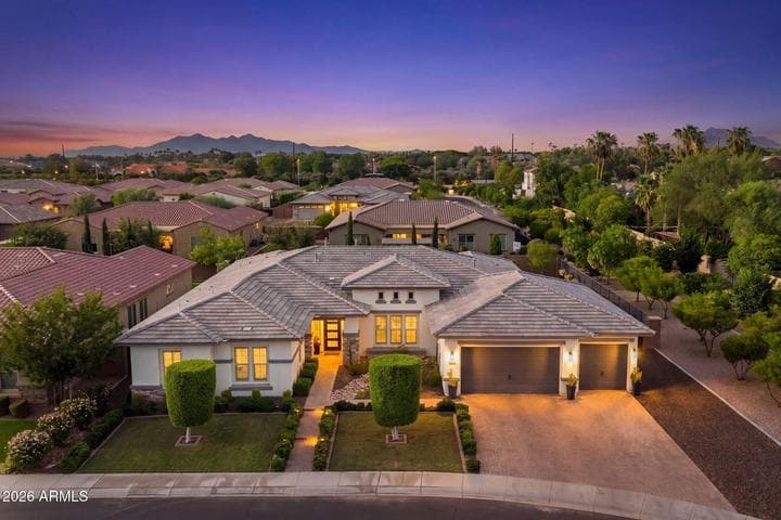 3858 E FOUNTAIN Street, Mesa, AZ