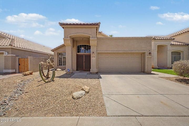 4733 E BIGHORN Avenue, Phoenix, AZ