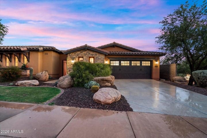 12129 W DESERT MIRAGE Drive, Peoria, AZ