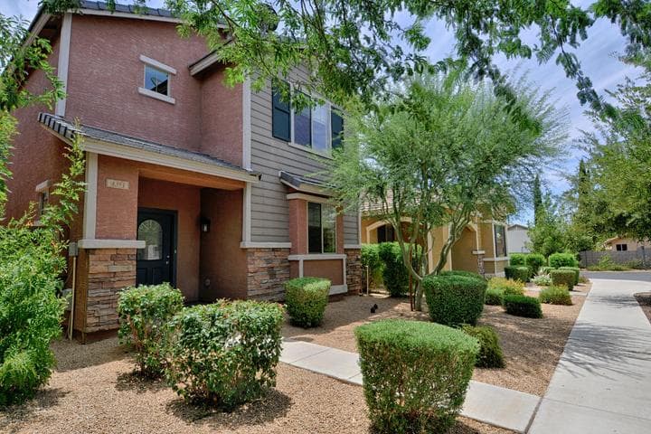 4351 E SELENA Drive, Phoenix, AZ