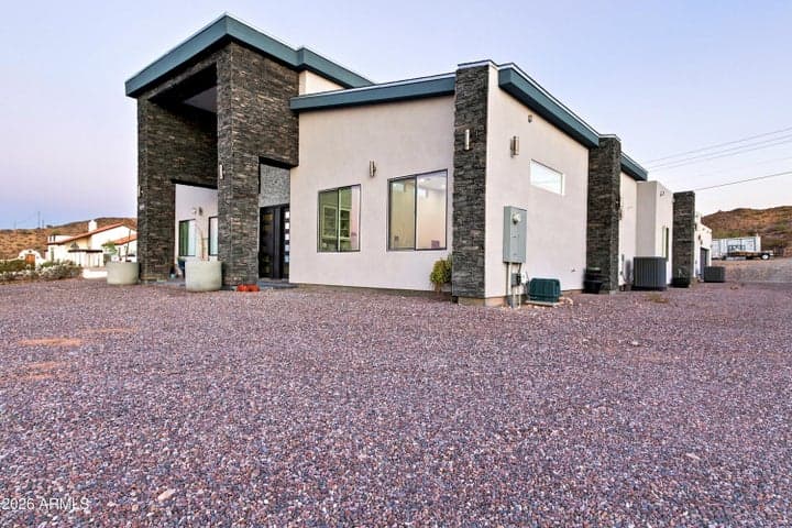 13811 W HARWELL Road, Goodyear, AZ