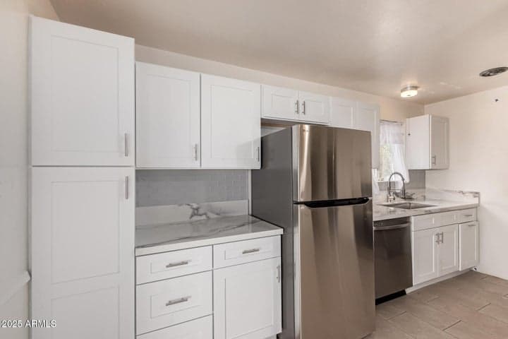 1407 E El Camino Drive, Phoenix, AZ
