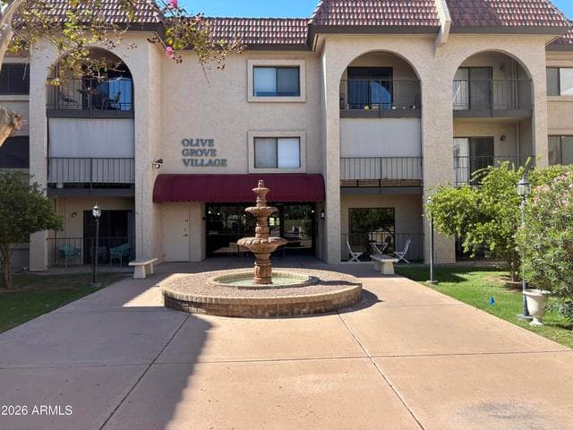 3033 E DEVONSHIRE Avenue #2017, Phoenix, AZ
