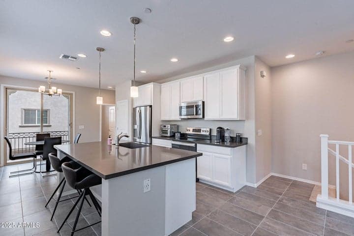 1741 E CHELSEA Lane, Gilbert, AZ