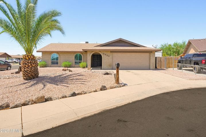 6620 W MERCER Lane, Glendale, AZ