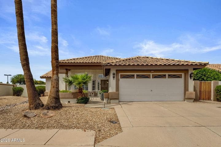 17696 N DESERT FLOWER Trail, Surprise, AZ