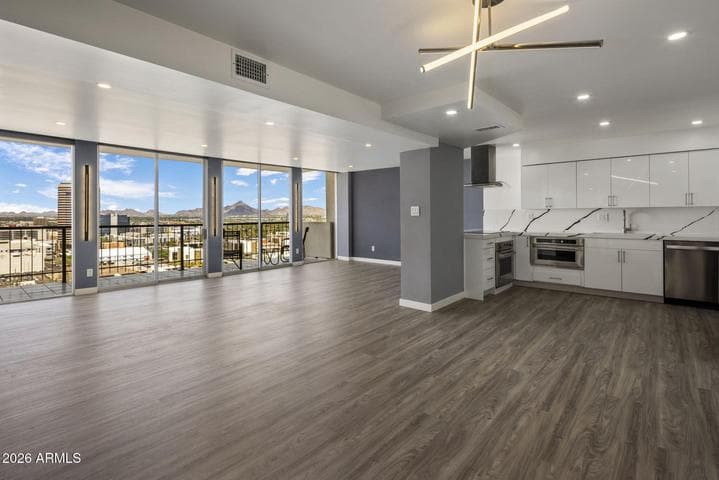 2323 N Central Avenue #2106, Phoenix, AZ