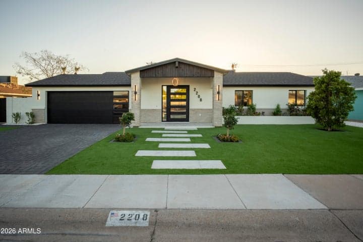 2208 N 82ND Street, Scottsdale, AZ