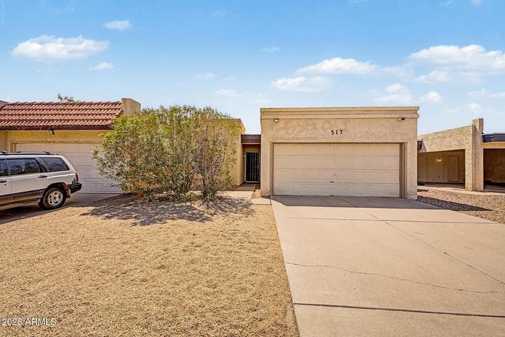 517 W DUKE Drive, Tempe, AZ