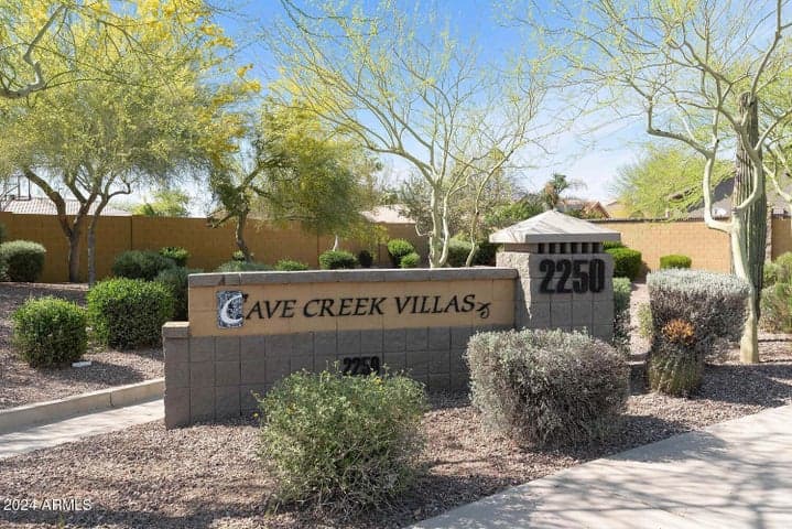 2250 E Deer Valley Road #85, Phoenix, AZ