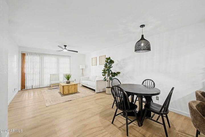 2201 W UNION HILLS Drive #127, Phoenix, AZ