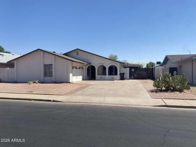 2221 W EL MORO Avenue, Mesa, AZ