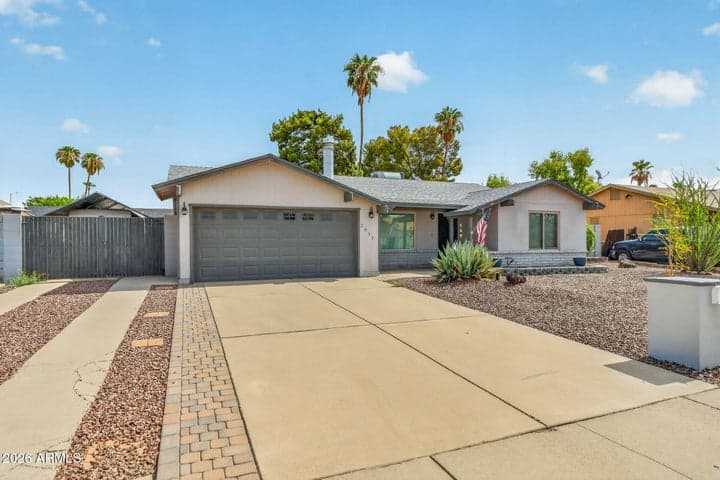 2032 W Meadow Drive, Phoenix, AZ