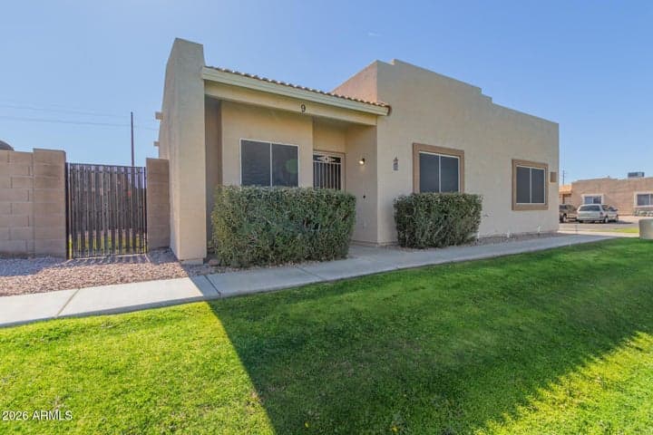 2300 E MAGMA Road #9, San Tan Valley, AZ