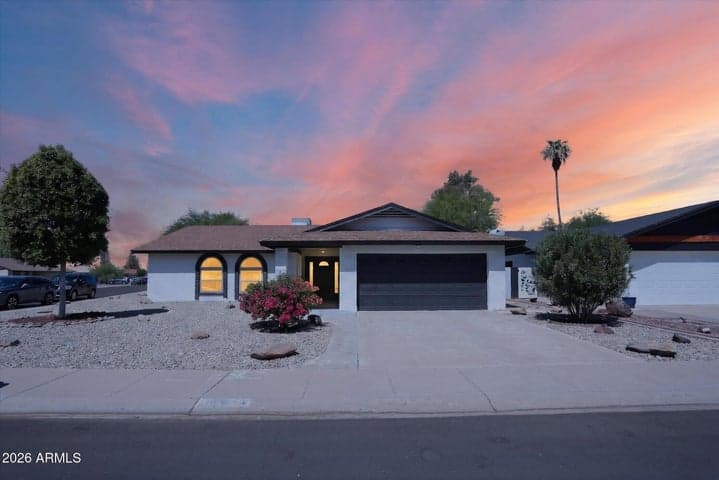 10614 N 65TH Avenue, Glendale, AZ