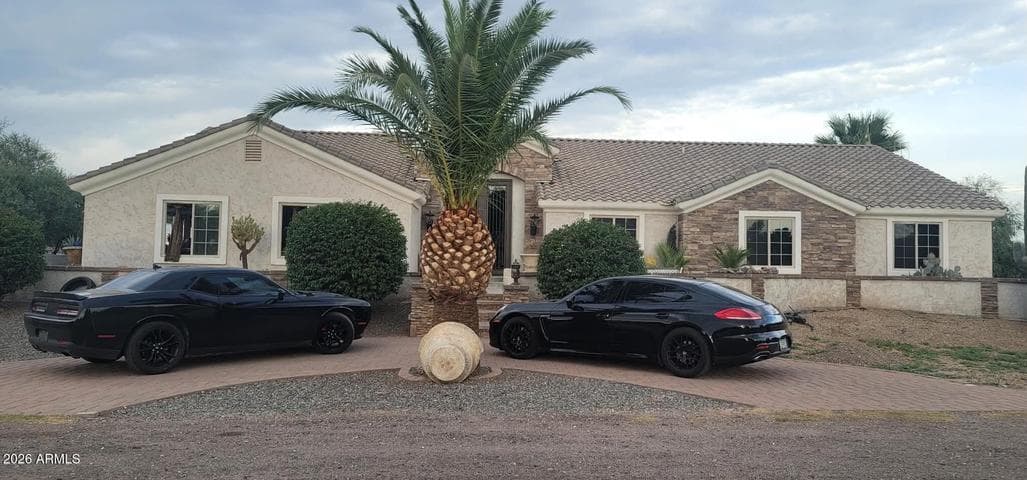 5703 S 100TH Avenue, Tolleson, AZ