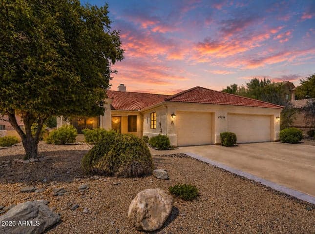 14216 N IBSEN Drive #A, Fountain Hills, AZ