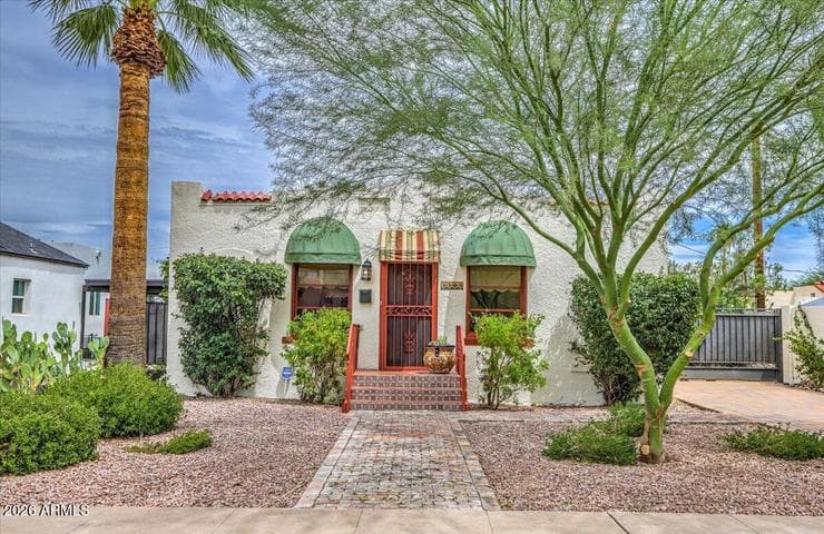 2305 N 8TH Street, Phoenix, AZ