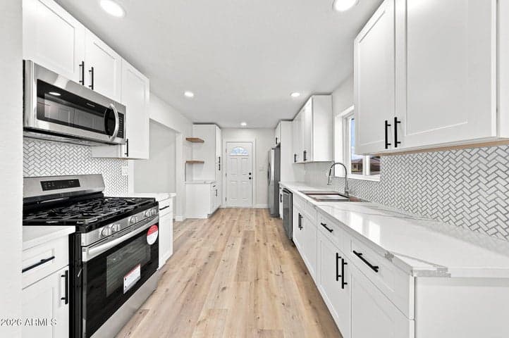 2053 W HAZELWOOD Street, Phoenix, AZ