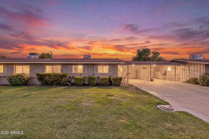 10511 W CLAIR Drive, Sun City, AZ