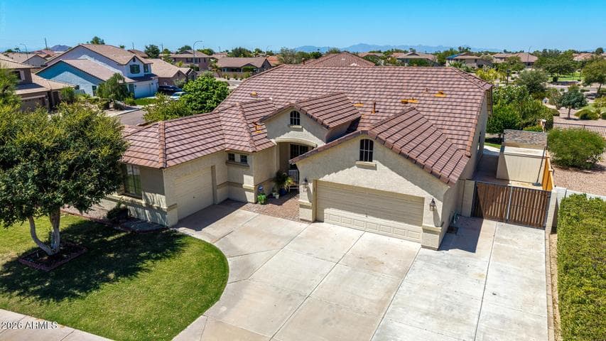 2801 E LINDRICK Drive, Chandler, AZ