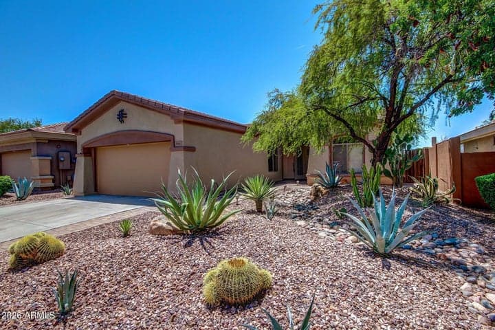 2461 W MUIRFIELD Drive, Anthem, AZ