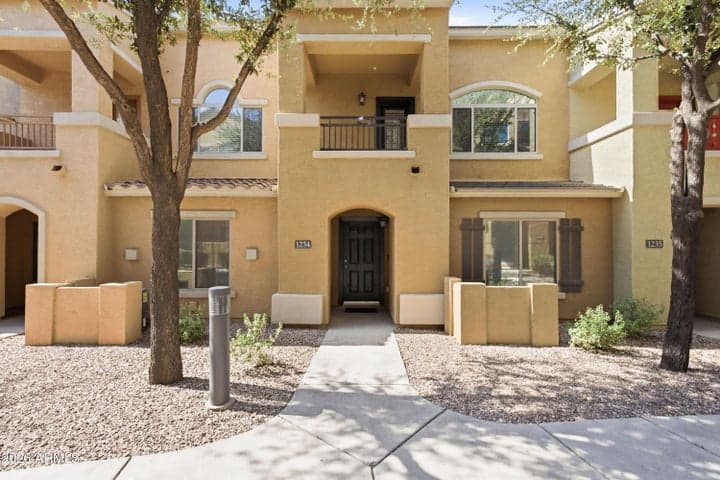 240 W JUNIPER Avenue #1234, Gilbert, AZ