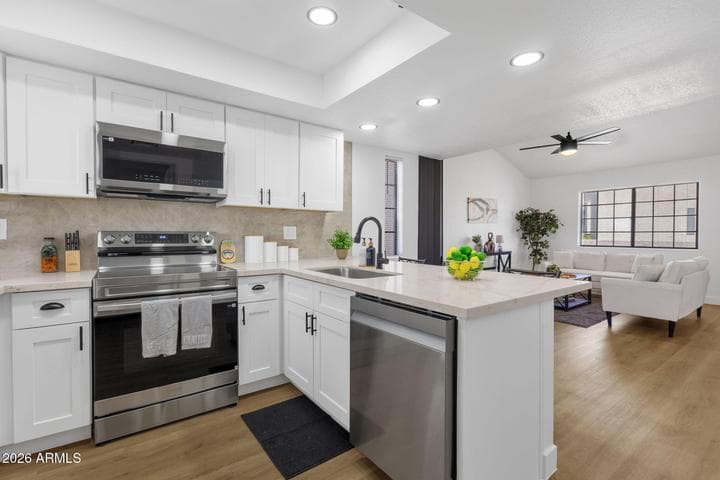 2020 W UNION HILLS Drive #258, Phoenix, AZ