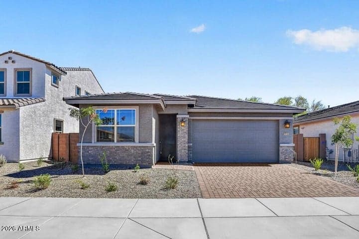 17132 W BRILES Road, Surprise, AZ
