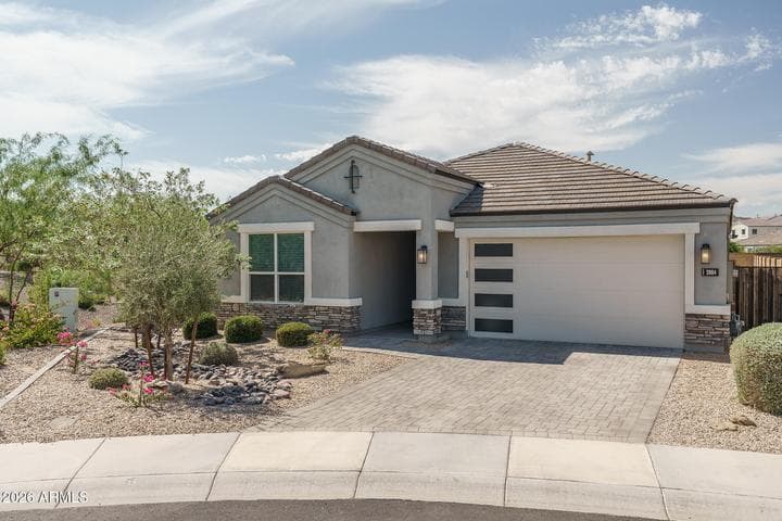 2004 E PARK VIEW Lane, Phoenix, AZ