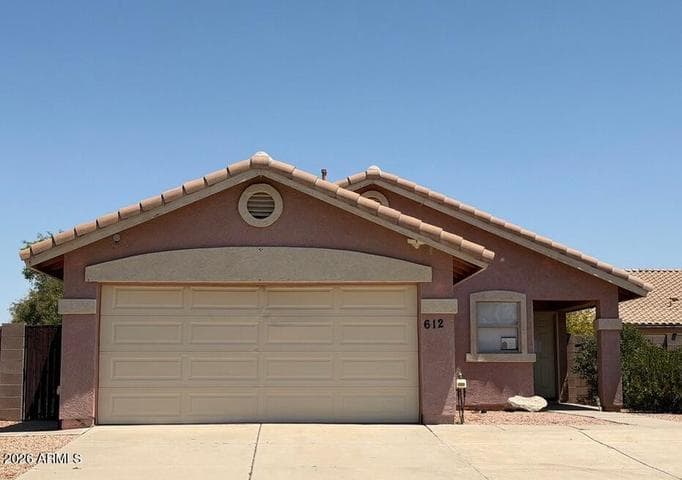 612 E RACINE Place, Casa Grande, AZ