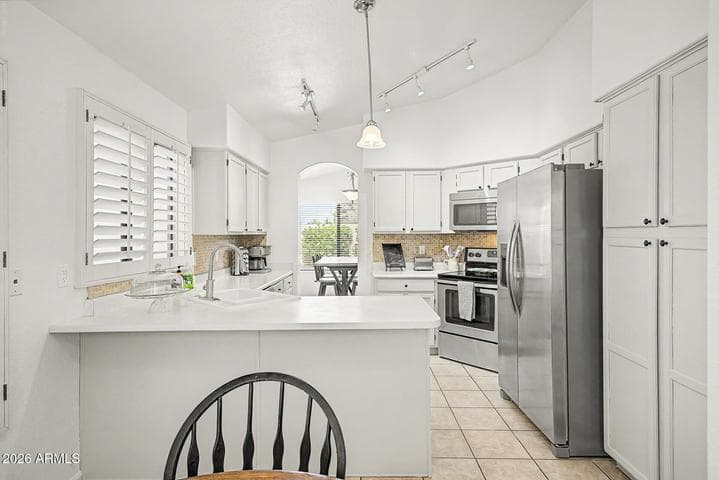 246 E VAUGHN Avenue, Gilbert, AZ