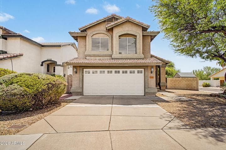 3301 E MARCONI Avenue, Phoenix, AZ