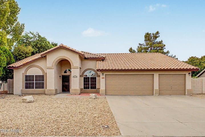 7639 W CROCUS Drive, Peoria, AZ