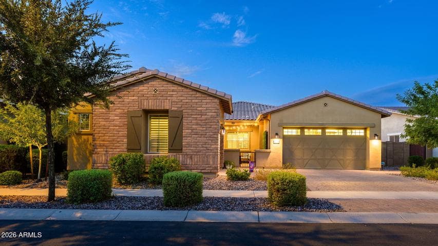 1900 E ASTER Place, Chandler, AZ